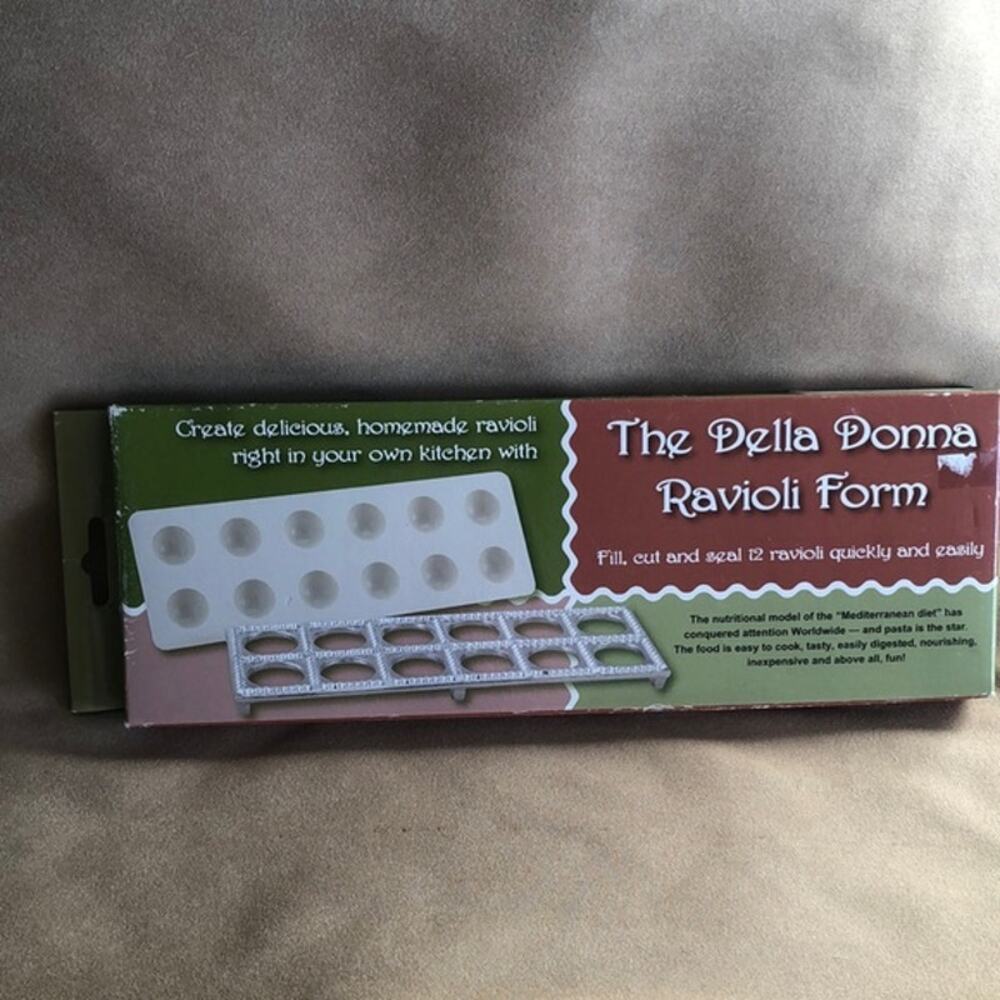 Della Donna Form 12 Ravioli in Box Cooking Kitchen